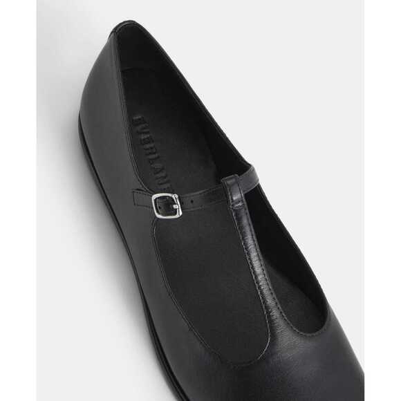 Everlane Shoes - Everlane Leather T-Strap Flat in Black, Size 10